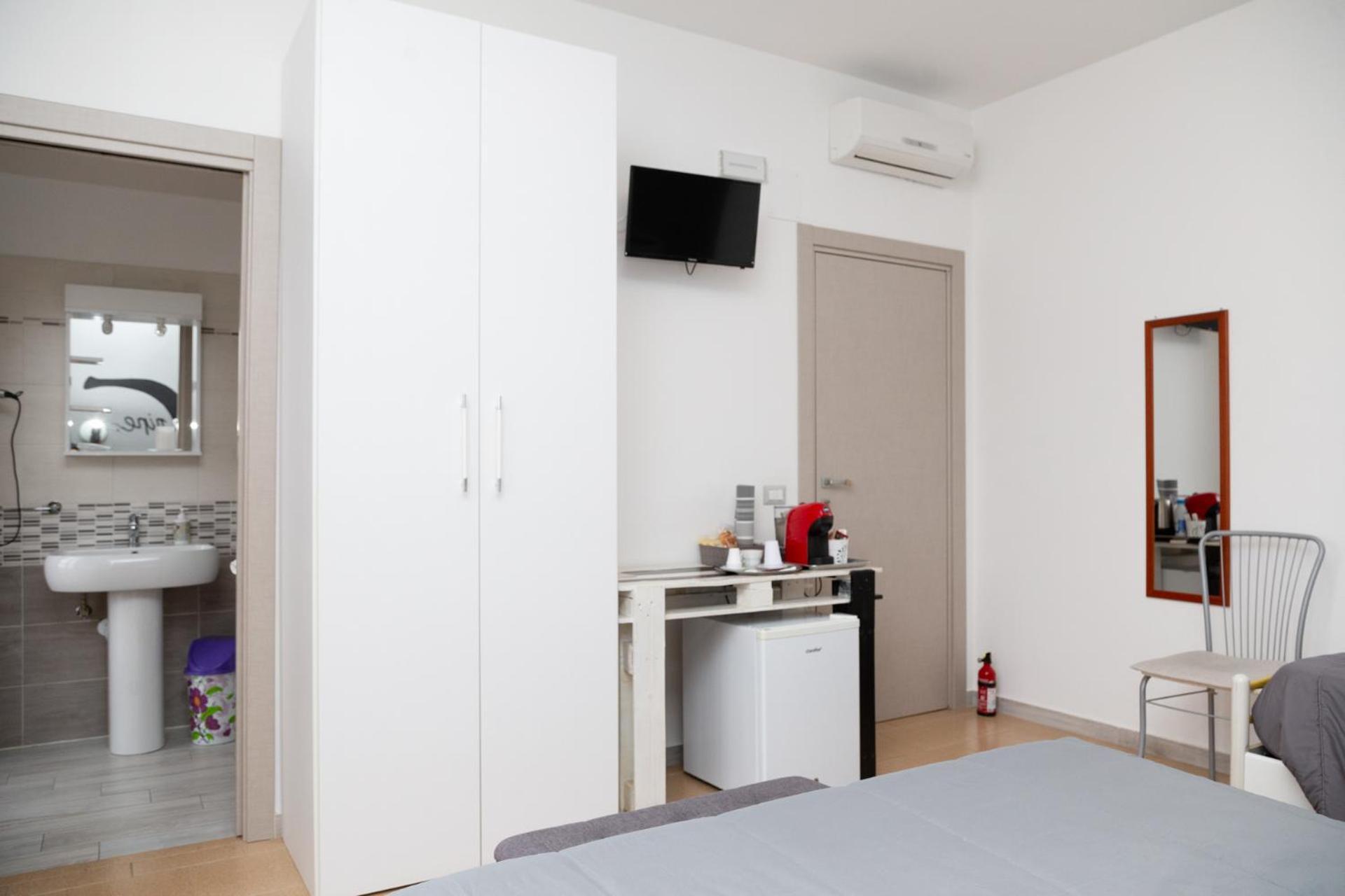 La Dimora Degli Artisti Bed and Breakfast Καταντζάρο Εξωτερικό φωτογραφία